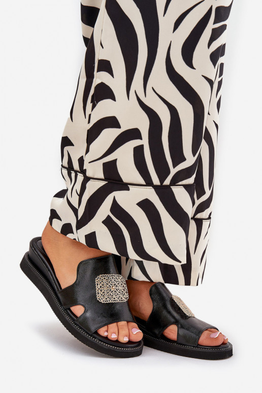 Juodos spalvos moteriškos šlepetės su...