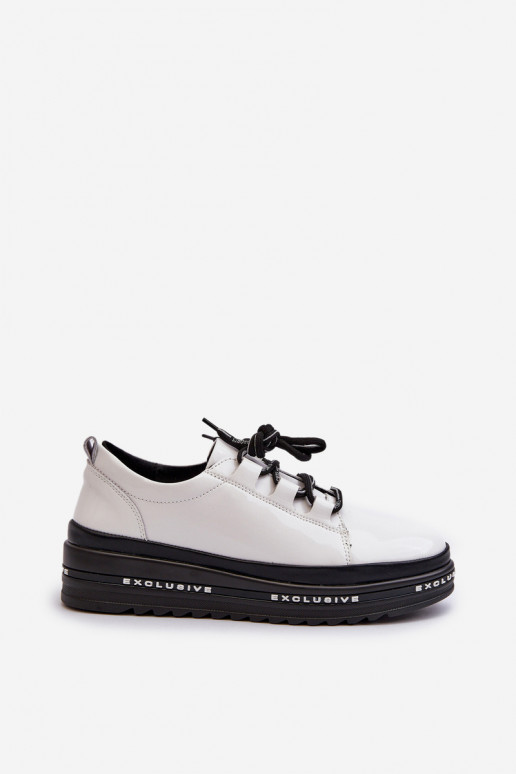 Baltos spalvos sneakers modelio batai su platforma ir lako efektu, S.Barski LR592B