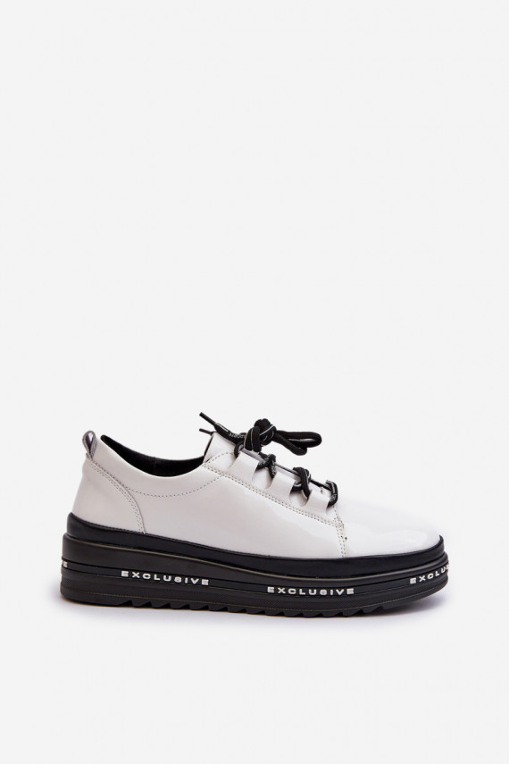 Baltos spalvos sneakers modelio batai su platforma ir lako efektu, S.Barski LR592B