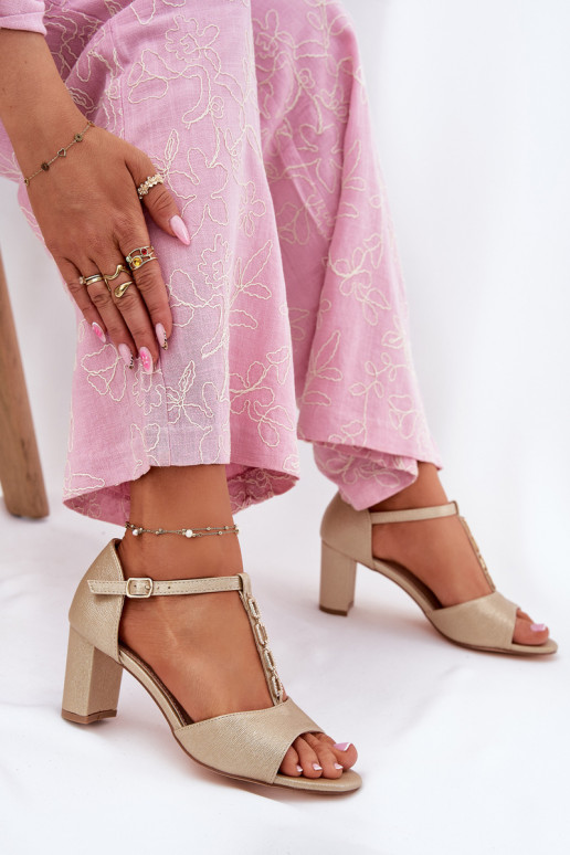 Aukso spalvos moteriški aukštakulniai...