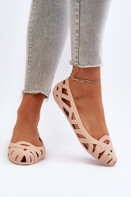 Nude spalvos guminės balerinukės Salam