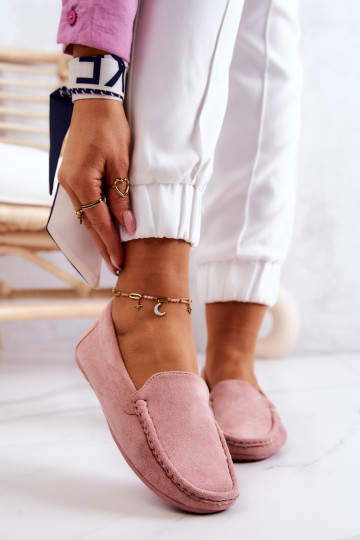 Rožinės spalvos zomšiniai...