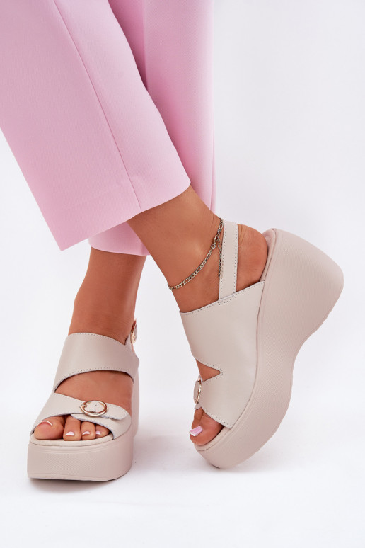 Smėlio spalvos moteriškos basutės su...