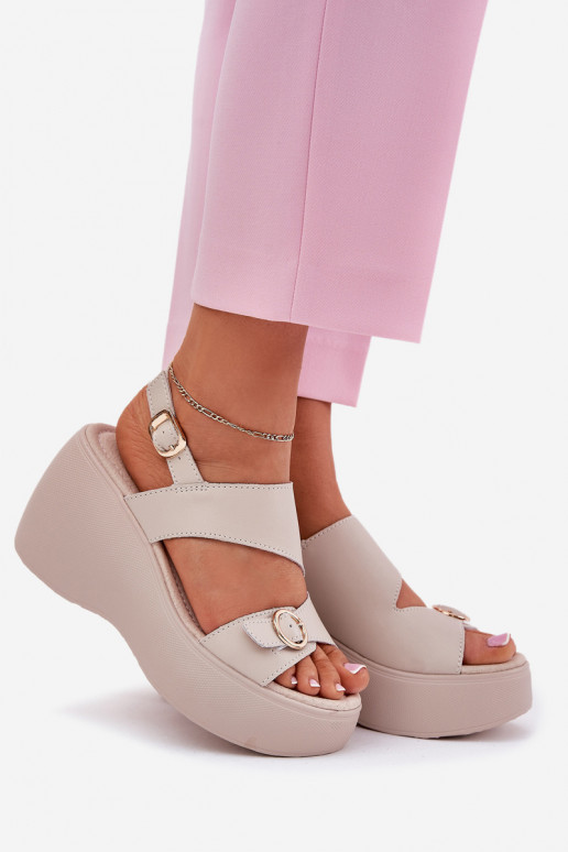 Smėlio spalvos moteriškos basutės su...