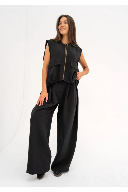 Nyla - juodos spalvos liemenė Nyla - juodos spalvos liemenė