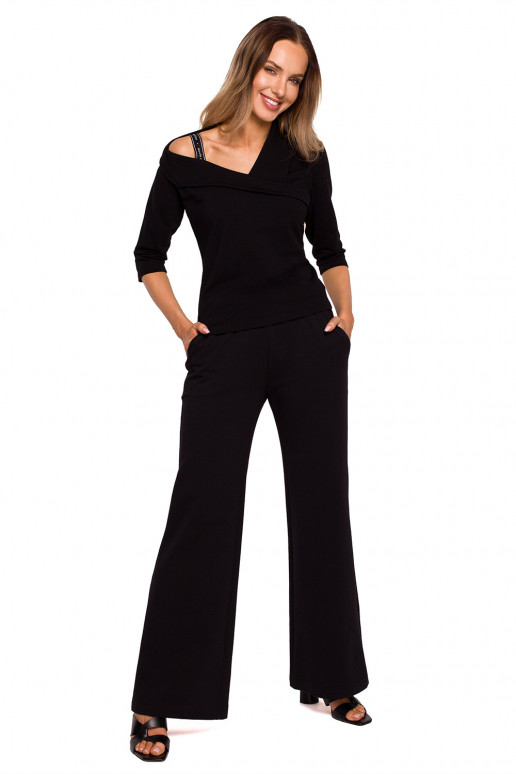 Palaidinė su V formos iškirpte iš Moe