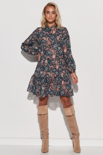 Suknelė su gėlių raštais