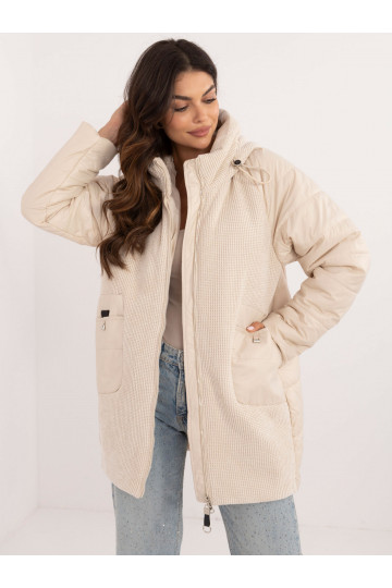 Striukė šviesiai smėlio...