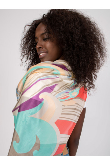 Smėlio spalvos plona skara...