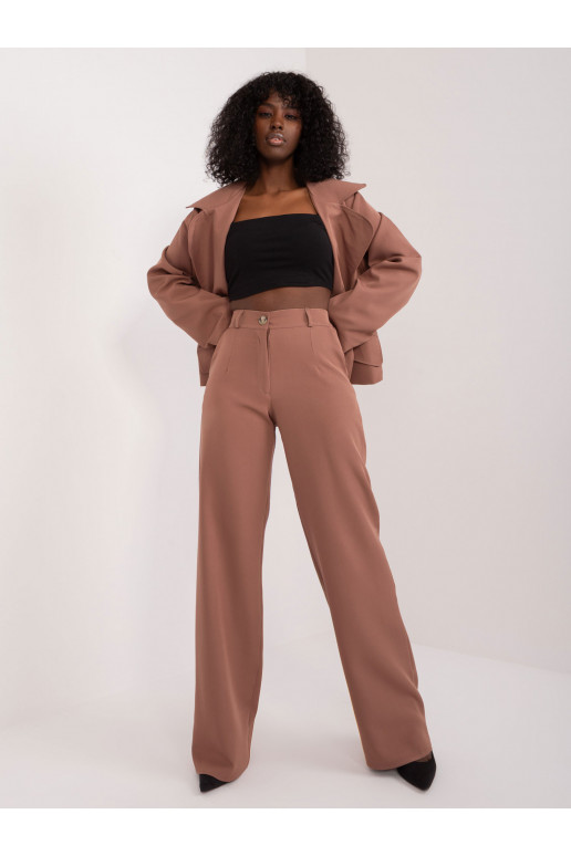 Kelnės rudos spalvos