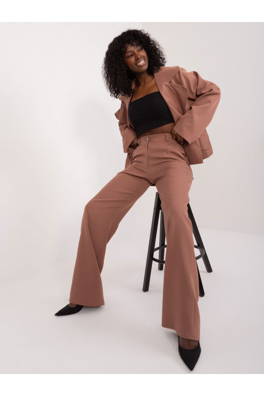 Kelnės rudos spalvos