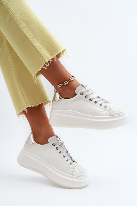 Oda Sneakers modelio batai Moteriškos su platforma GOE NN2N4033 baltos spalvos