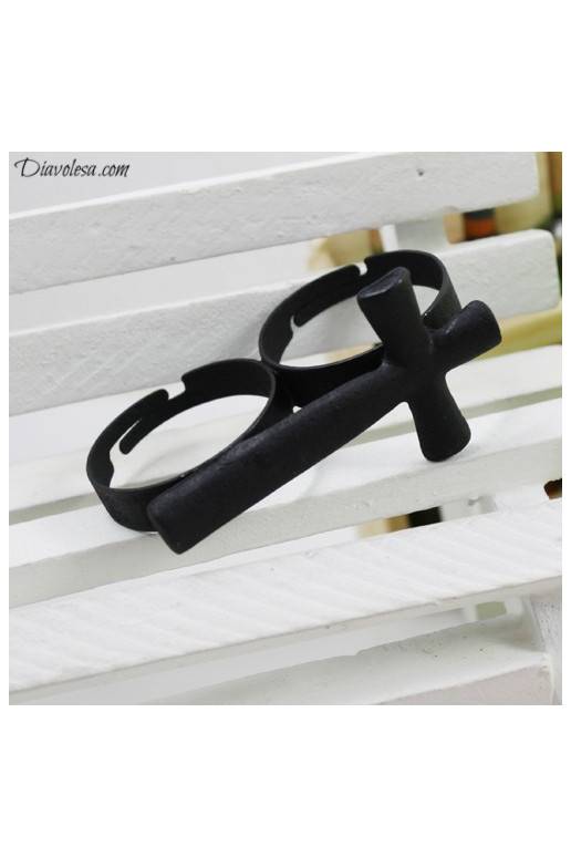 Žiedas su kryželiu