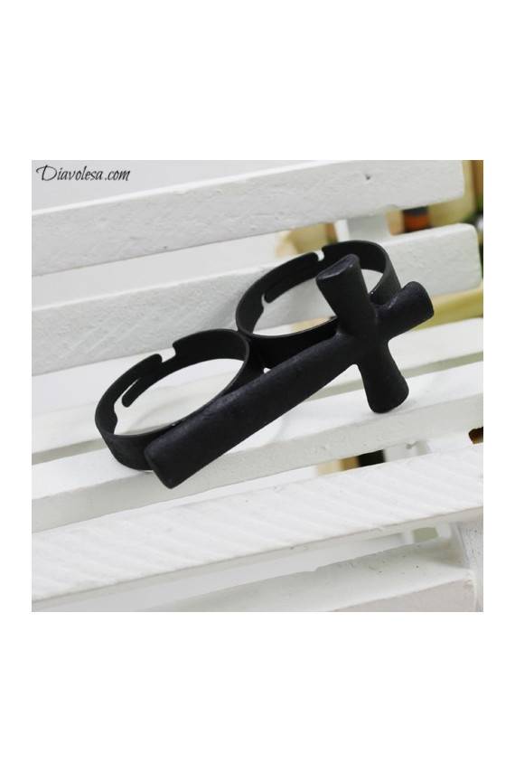 Žiedas su kryželiu