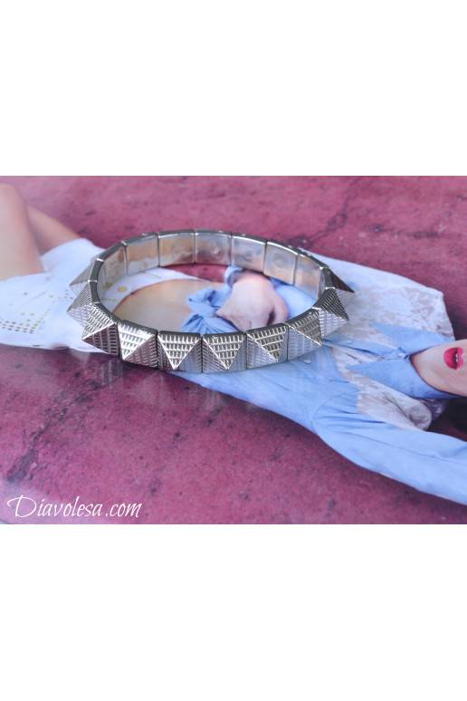 Apyrankė "Pyramid" sidabro spalvos Apyrankė "Pyramid" sidabro spalvos