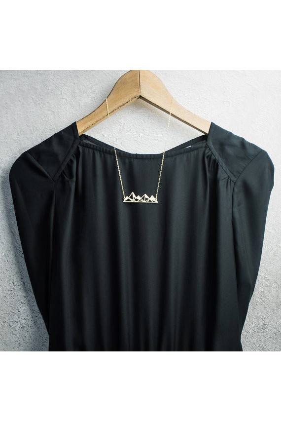 Kaklo papuošalas "Mountains"