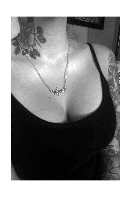 Sidabro spalvos kaklo papuošalas "Vegan"