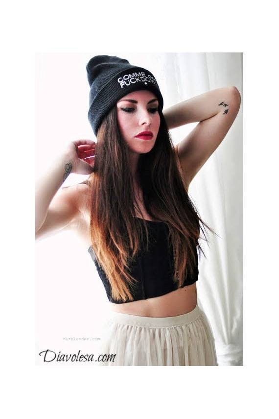 "Beanie" kepurė su užrašu  - 2