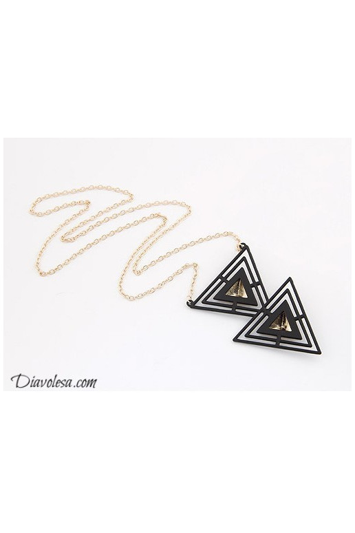 Kaklo papuošalas "Triangle" Kaklo papuošalas "Triangle"