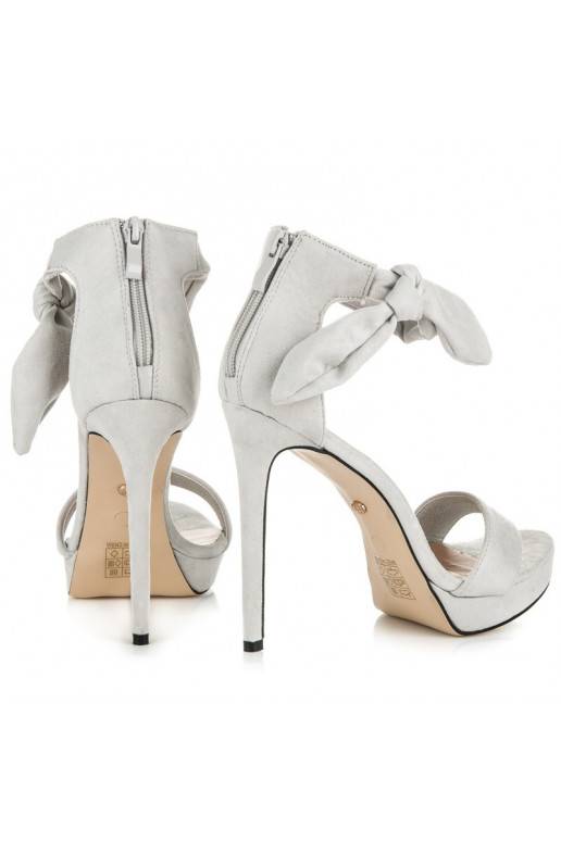 Zomšiniai pilki aukštakulniai...