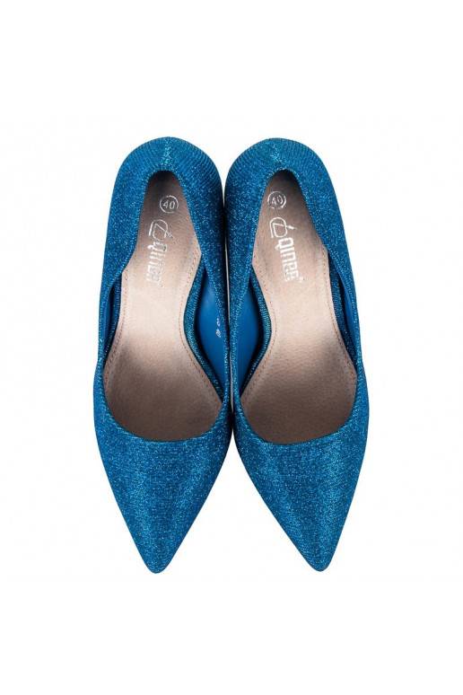 Blizgantys mėlynos spalvos bateliai...