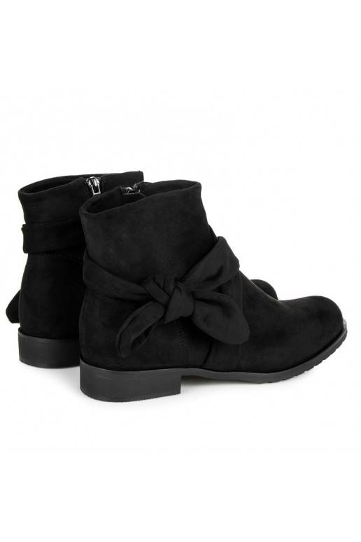 Dirbtinės zomšos juodi aulinukai IDEAL SHOES ES8508B