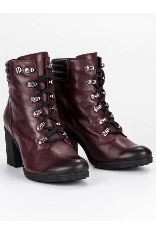 Moteriški tamsiai raudoni batai...