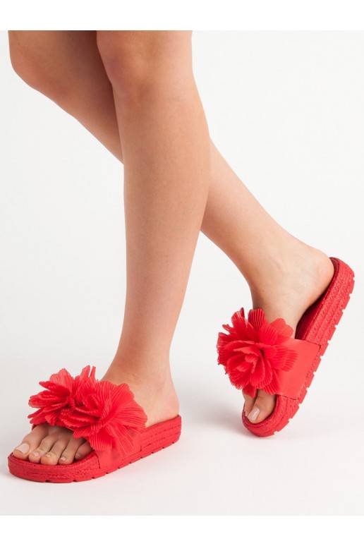 Šlepetės su gėlėmis