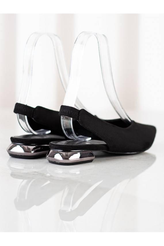 Įsispiriamo modelio juodos spalvos bateliai 