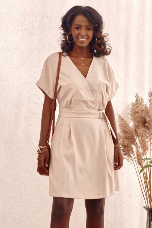 Suknelė su voko tipo iškirpte smėlio spalvos