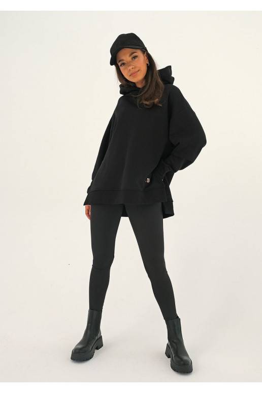 Oversize juodos spalvos megztinis