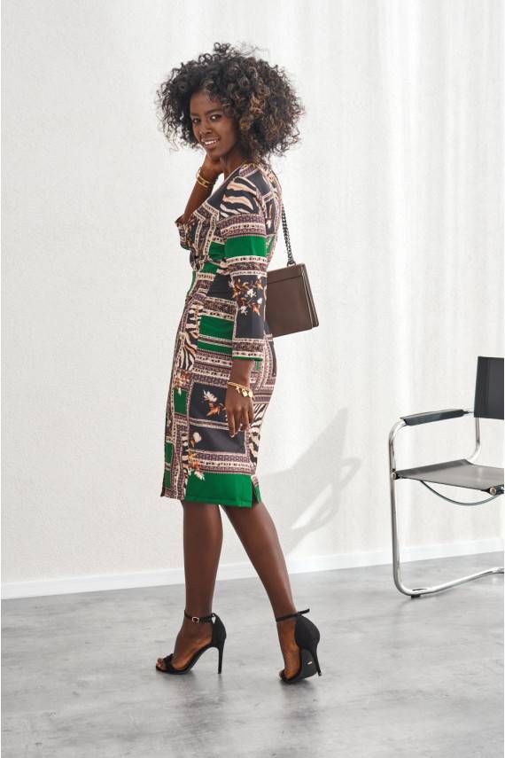 Susiaučiamo modelio suknelė midi su raštais žalios spalvos 30530