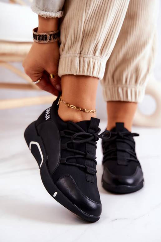 Sportinio stiliaus batai Sneakers modelio batai Įsispiriamo modelio juodos spalvos Marvene