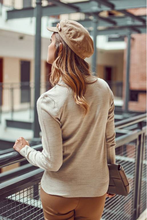 Plonas klasikinis golfas dramblio kaulo spalvos