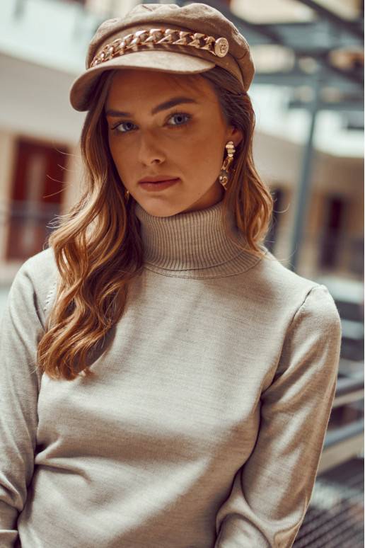 Plonas klasikinis golfas dramblio kaulo spalvos