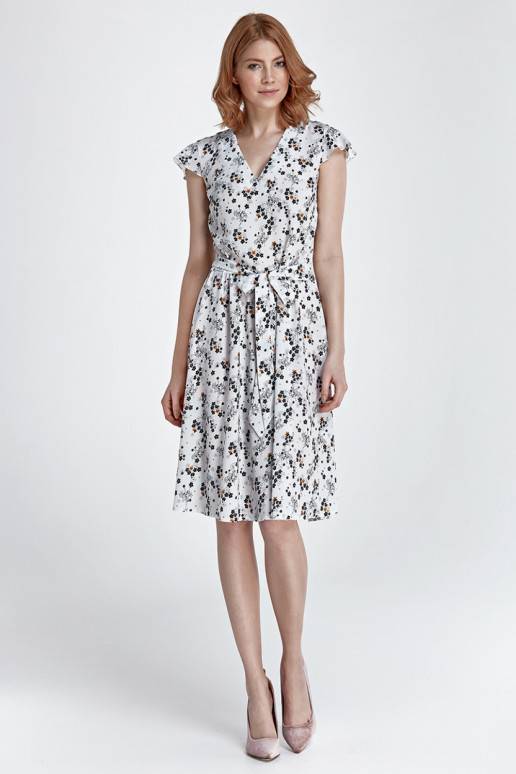 Klostuota suknelė iš Nife