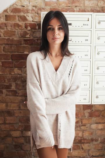 Šviesus džemperis iš BE Knit