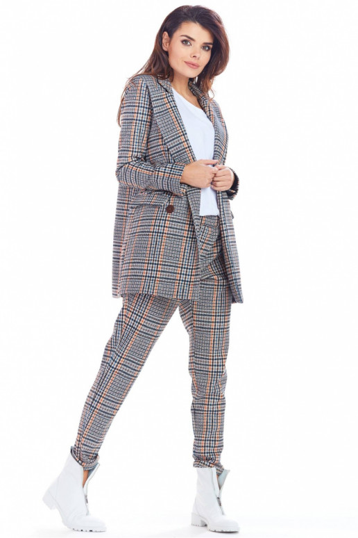 Raštuotas švarkas iš awama