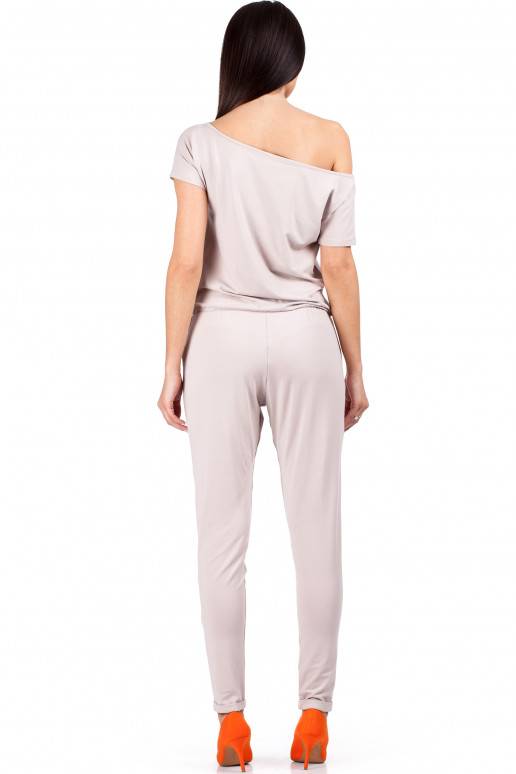 Vientisas kombinezonas smėlio spalvos...