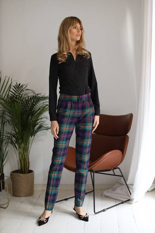 Languotos moteriškos kelnės iš Eteria...