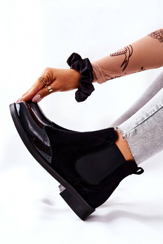   Įsispiriamo modelio Aulinukai Laura Messi juodos spalvos 2096