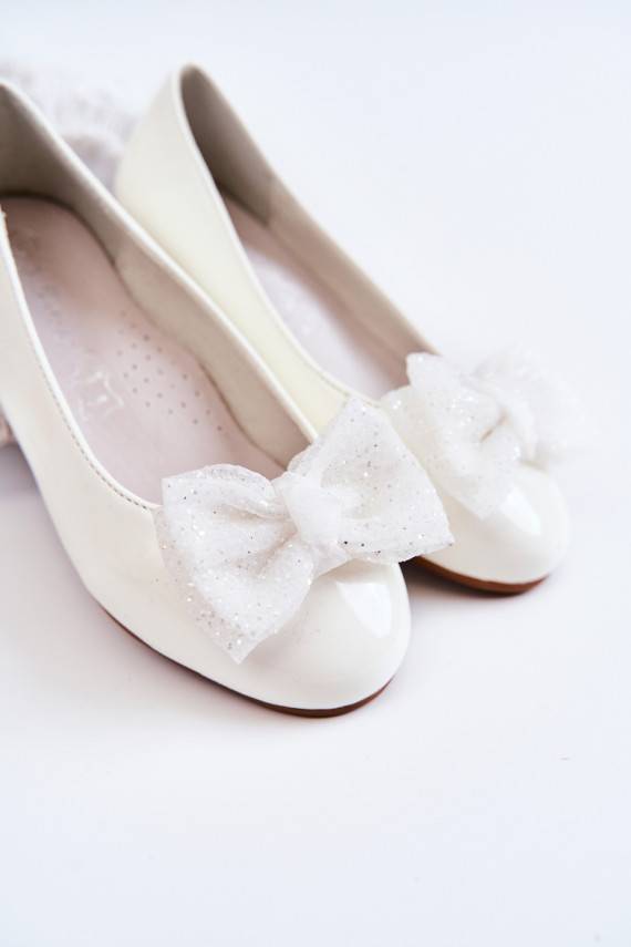 Vaikiškos balerinos su lako efektu su kaspinais baltos spalvos Zolly