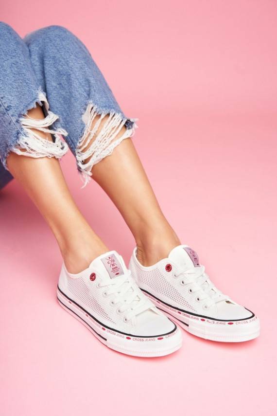 Laisvalaikio bateliai Cross Jeans baltos spalvos