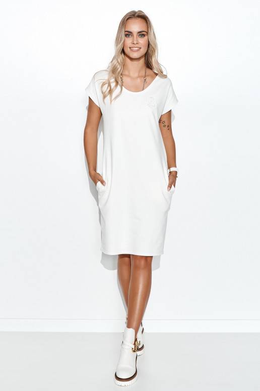 Balta kasdieninė suknelė iš Makadamia