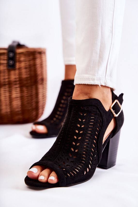 Moteriški aulinukai su Cut Out motyvais   juodos spalvos Beyond Us