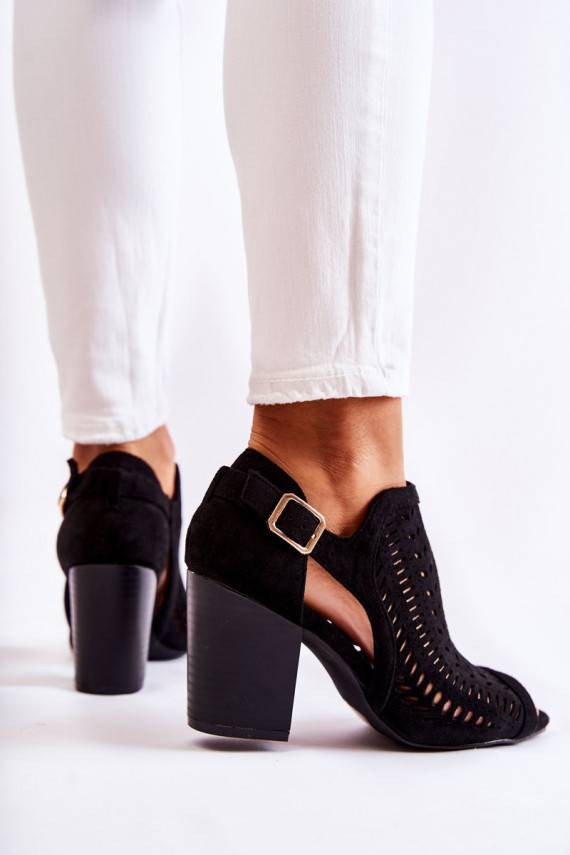 Moteriški aulinukai su Cut Out motyvais   juodos spalvos Beyond Us