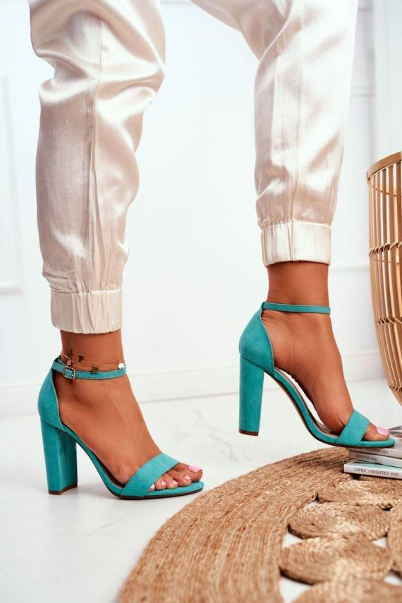 Moteriškos zomšinės aukštakulnės basutės žalios spalvos Anastasie