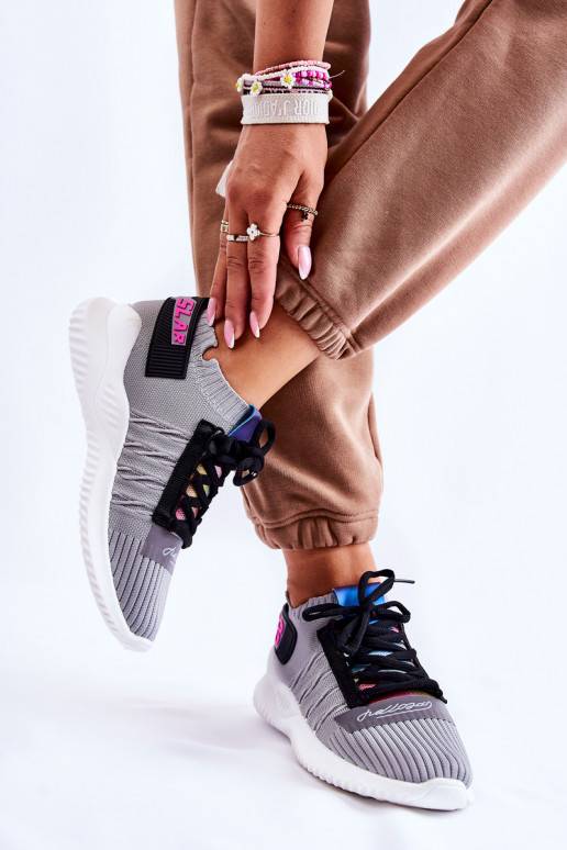   Įsispiriamo modelio Sneakers modelio batai pilkos spalvos Klayra