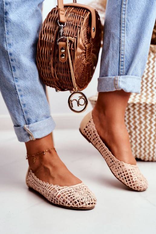 Lu Boo Balerinos smėlio spalvos su ažūro elementais Carry Lu Boo Balerinos smėlio spalvos su ažūro elementais Carry