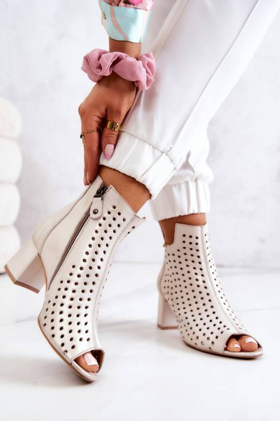   Ažūriniai aulinukai  05420-04 smėlio spalvos